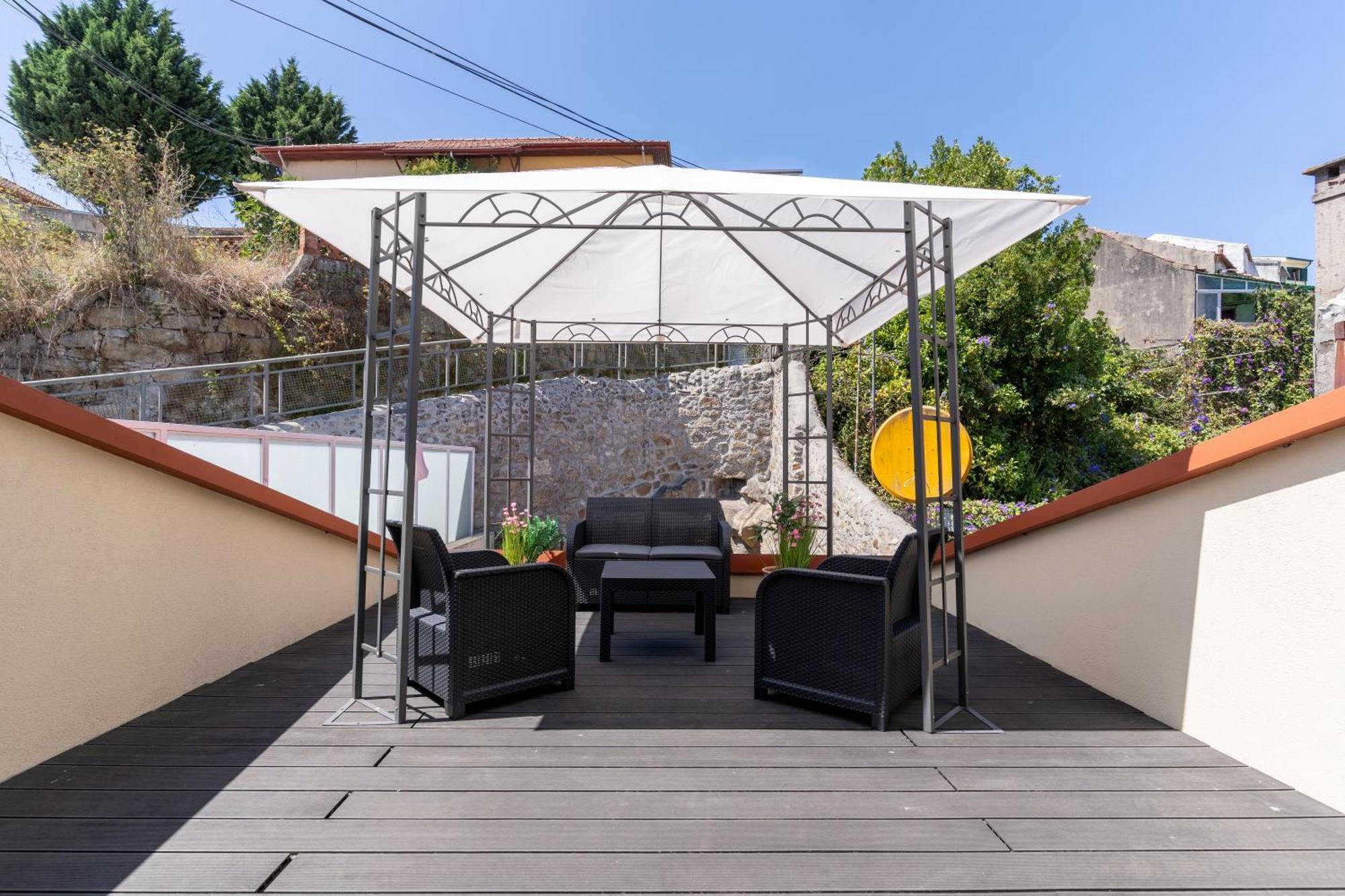 Cozy Nest Hostel Porto Dış mekan fotoğraf