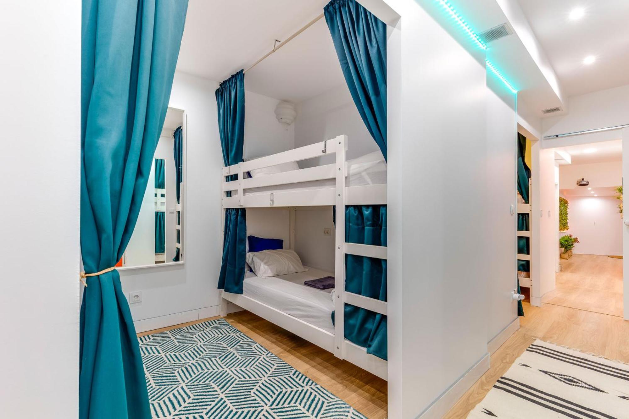 Cozy Nest Hostel Porto Dış mekan fotoğraf